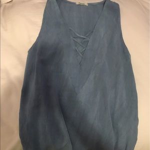 Cross-crossed blue top