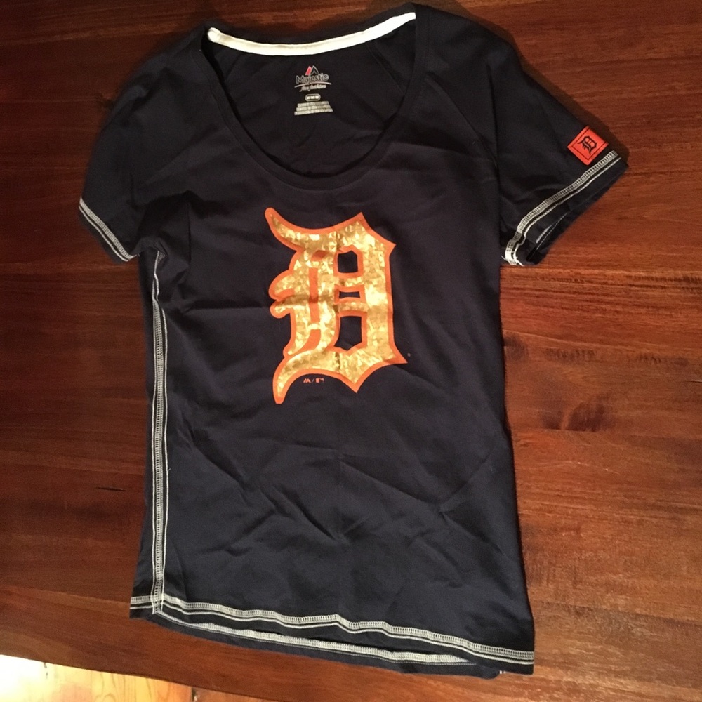 NWOT Navy Majestic DETROIT TIGERS T-Shirt M