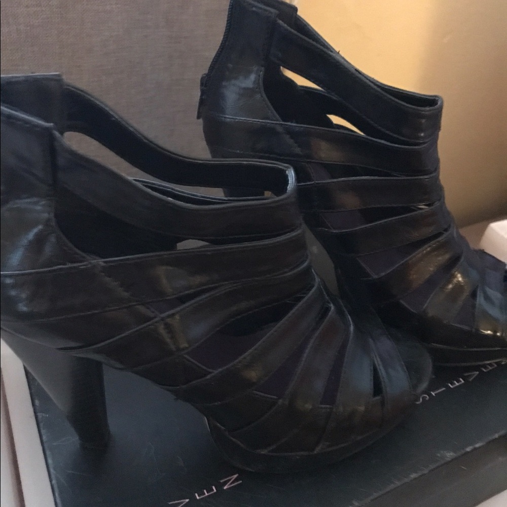Madden girl black faux leather strapped mid heel