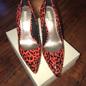 Rachel Roy Miyang pump.