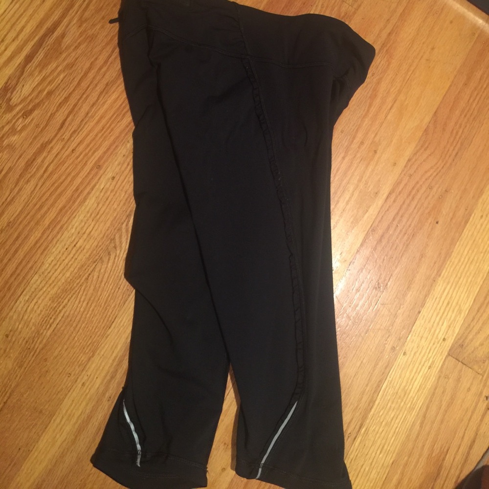 Lululemon capris
