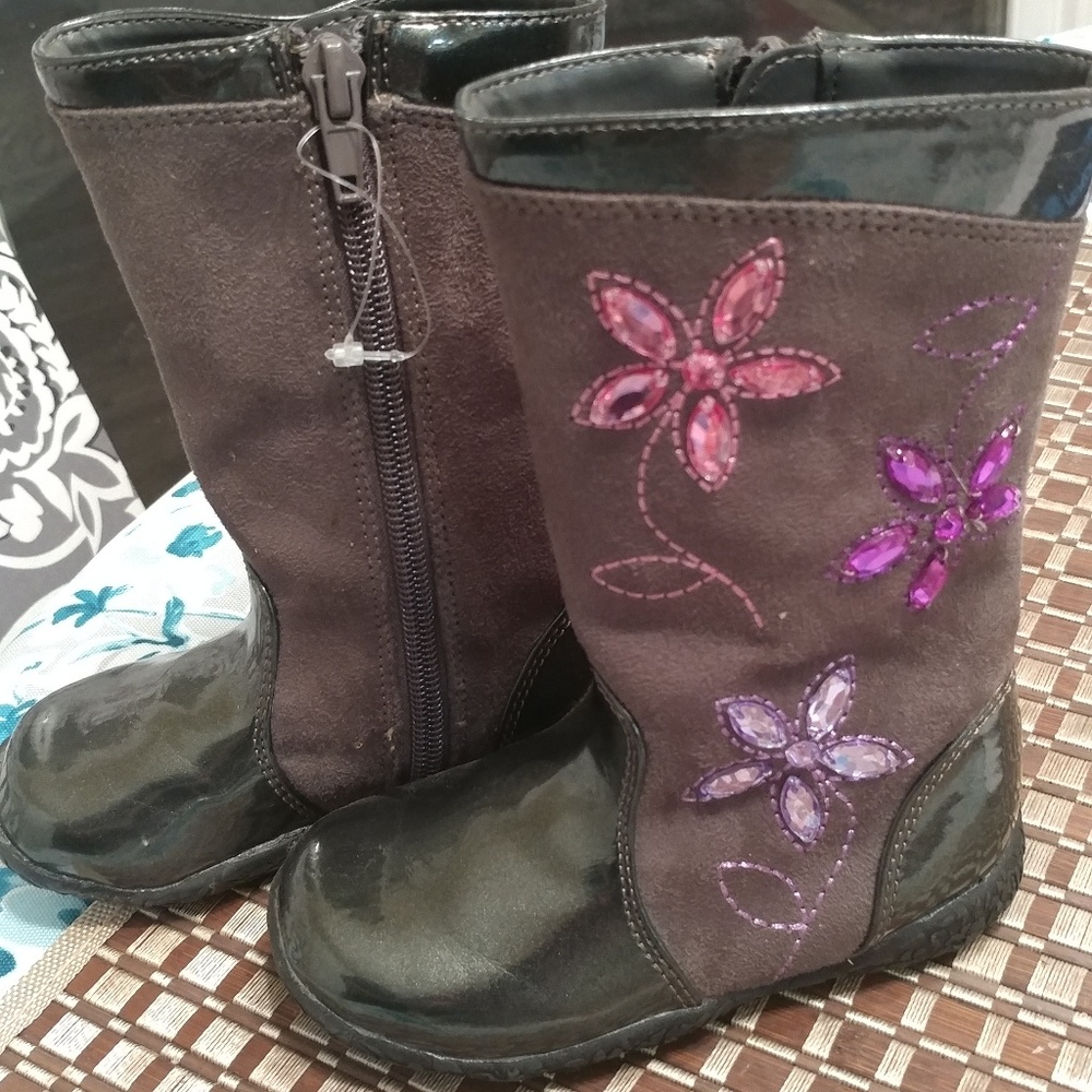 Little girls boots by Nina