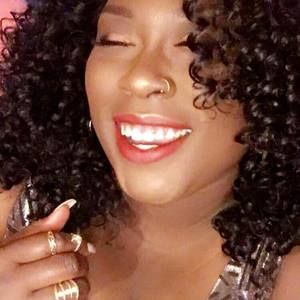 Meet your Posher, Toni