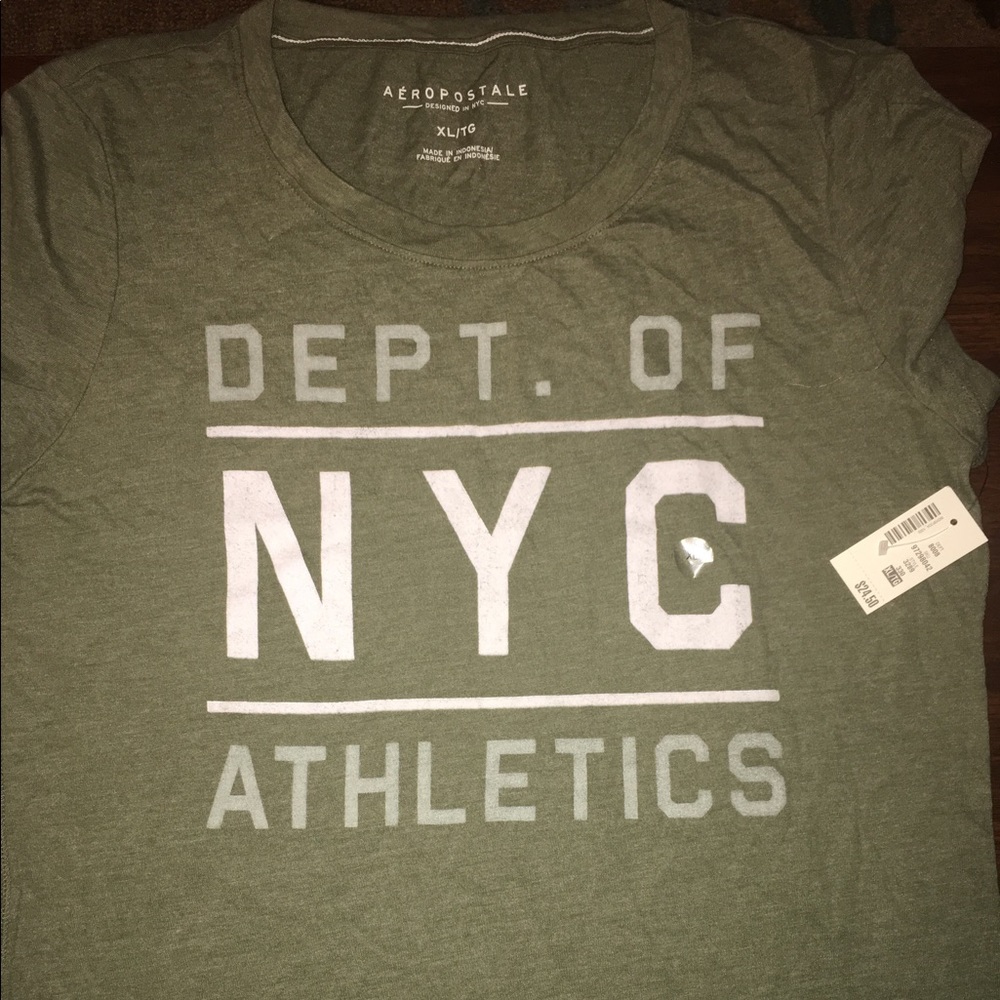 Green Aeropostale short sleeved t-shirt