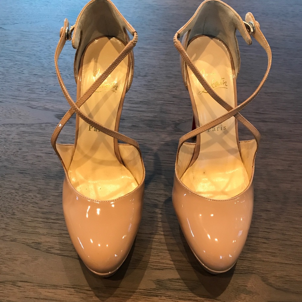 New Louboutin versatile beige patent leather