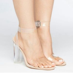 Clear Lucite Sandals SIZE 8 SOLD on Ⓜercarℹ