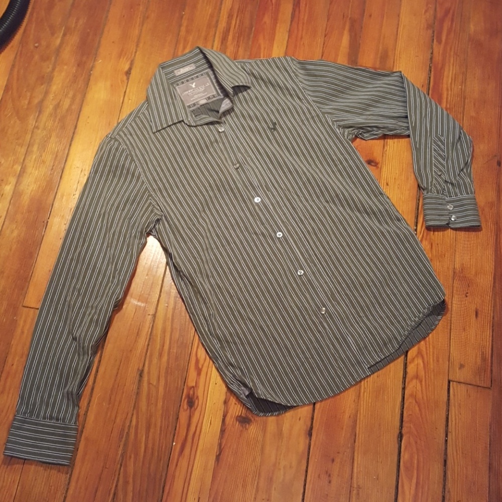 American Eagle Button Down Dress Shirt