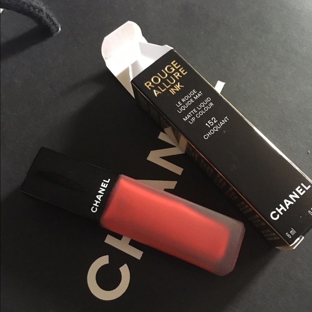 Chanel matte lip color 152 choquant