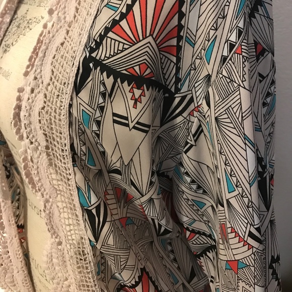 Kimono - Picture 2 of 3