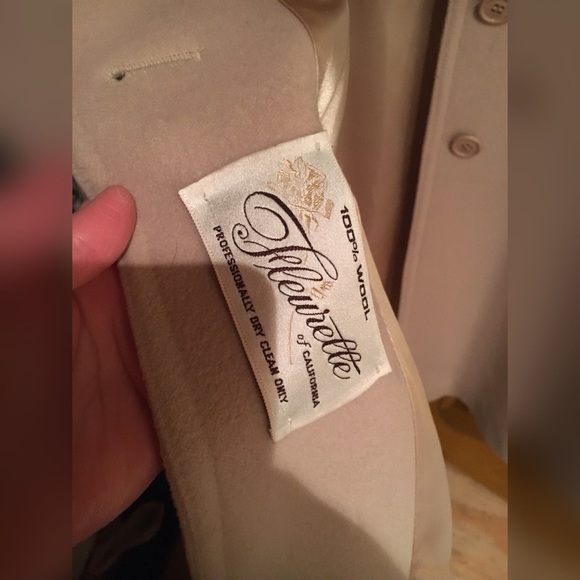 Flourette Cashmere Long Coat - Picture 4 of 7