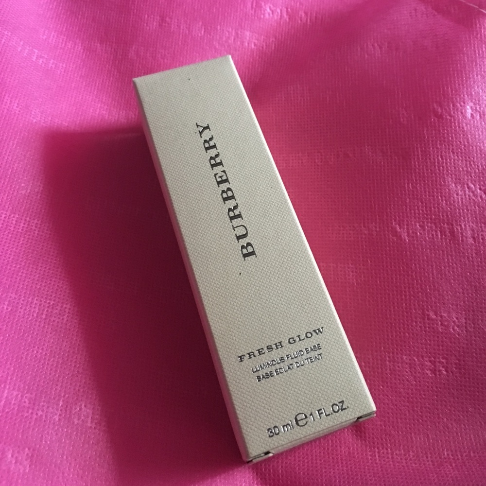 Burberry nude radiance No.01