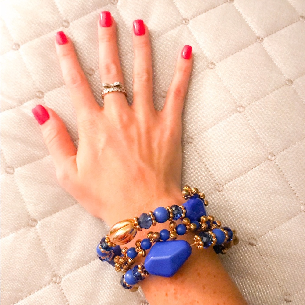 ⭐️ Royal blue and gold chunky bracelet