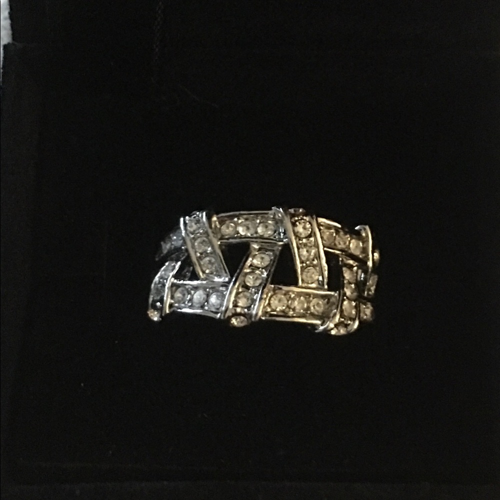 Silver brilliant CZ cocktail ring $9