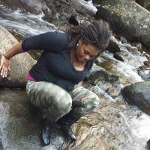 Meet your Posher, Joyce