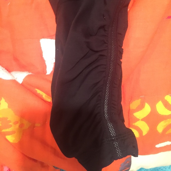 Lululemon capris - Picture 2 of 3