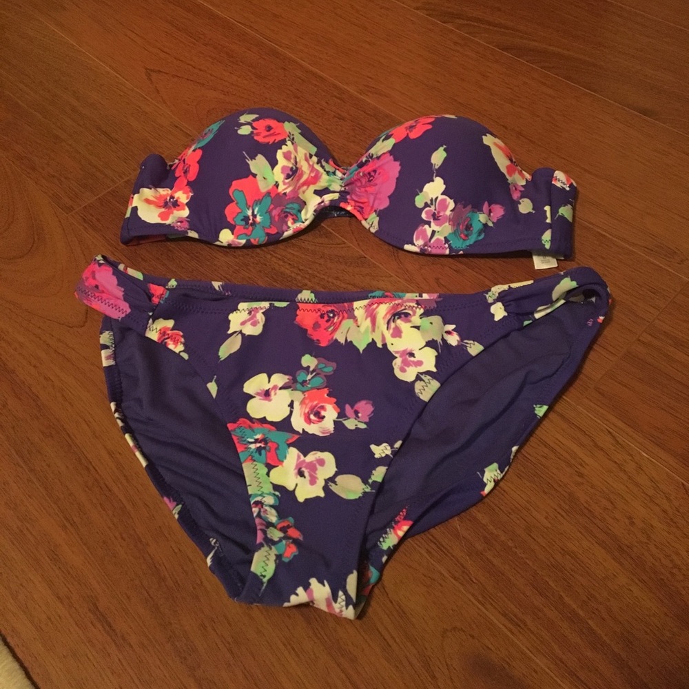 Gap bikini
