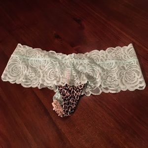 NWT PINK VICTORIA'S SECRET ExtraLowRiseCheekster M