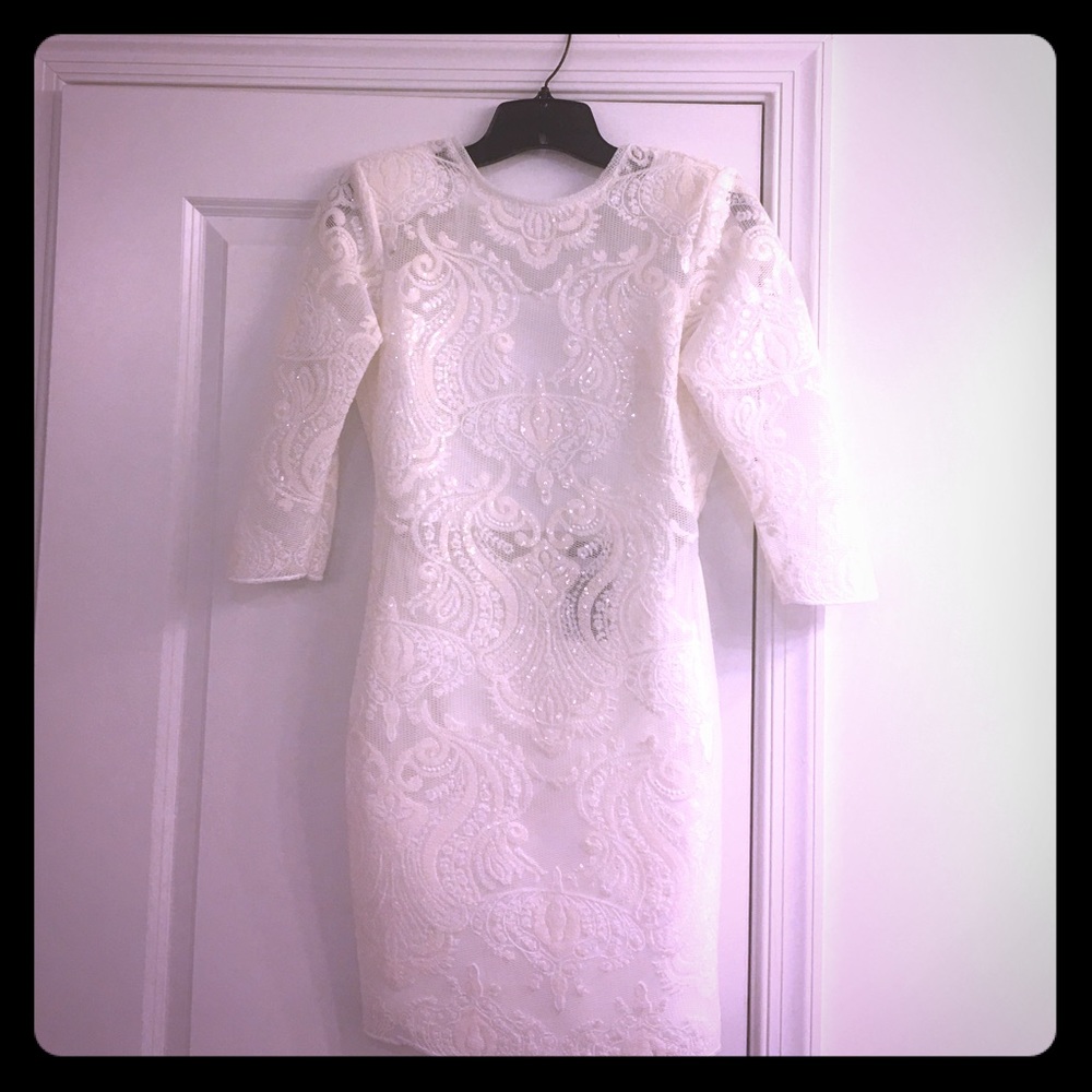 ✨ Price Drop✨White AH-MAZING party dress.