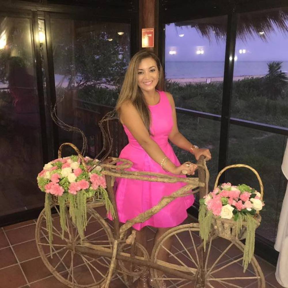 Meet your Posher, Carolina