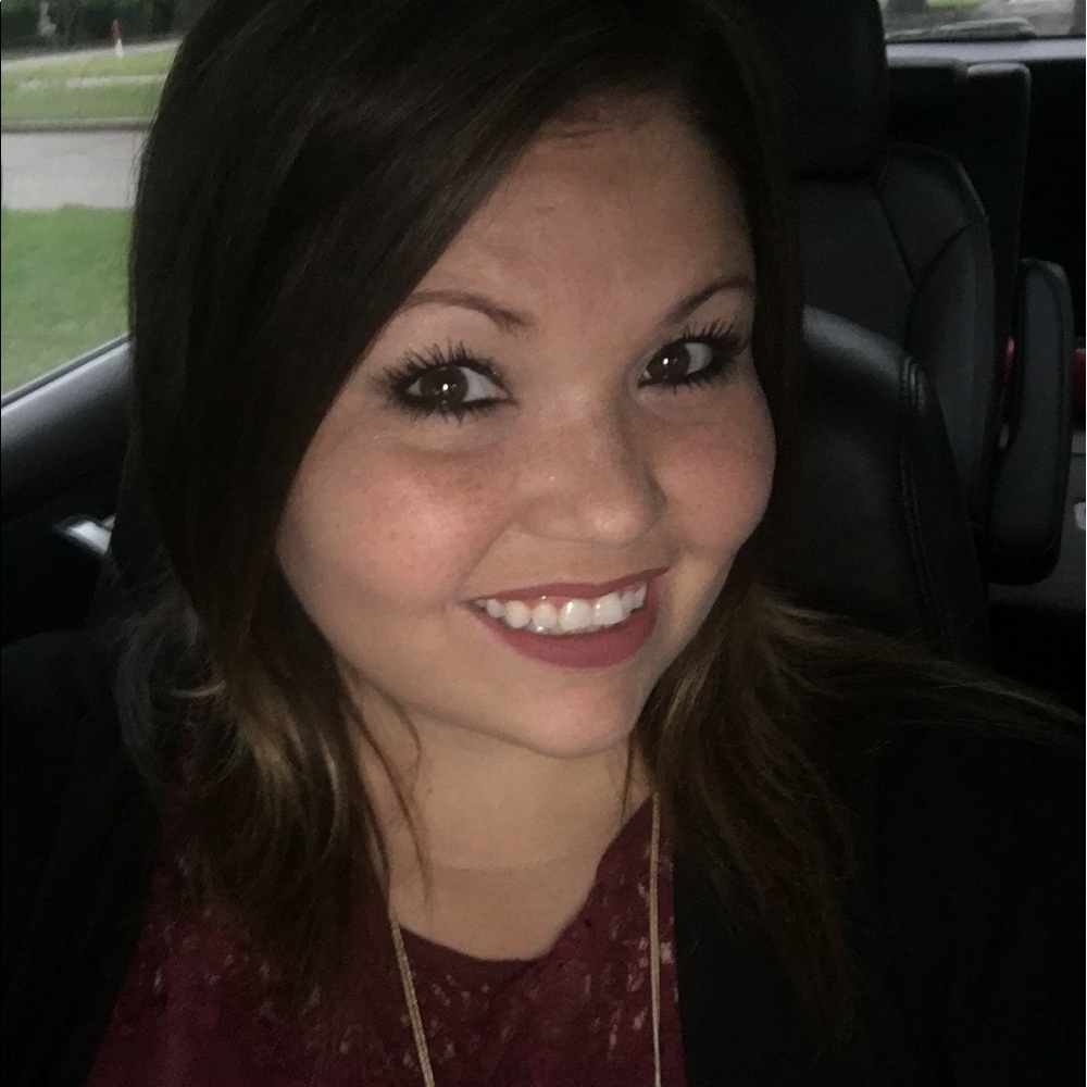 Meet your Posher, Angela