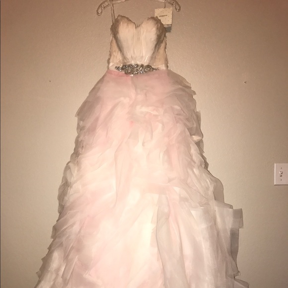 Brand new Pronovias wedding dress! Size 2.