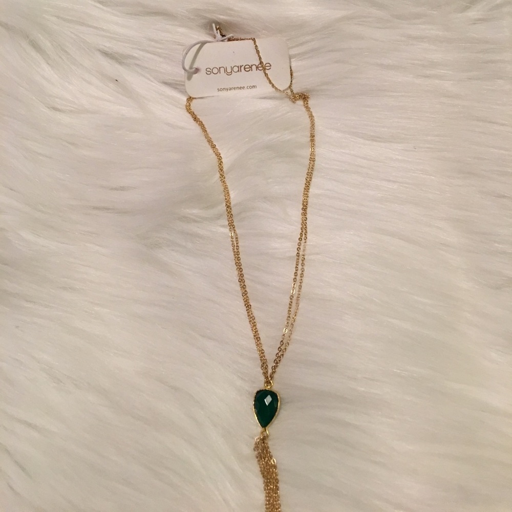 Sonyarenee necklace