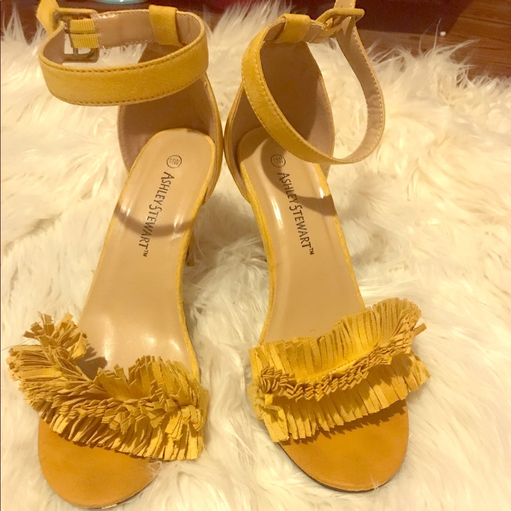 "Ashely Stewart" Wide Width heels