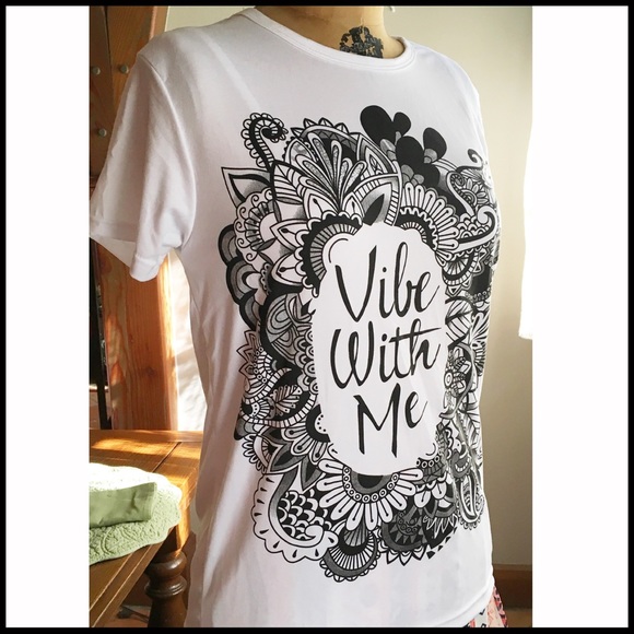 "Vibe With Me" Women's Tee - Picture 3 of 7