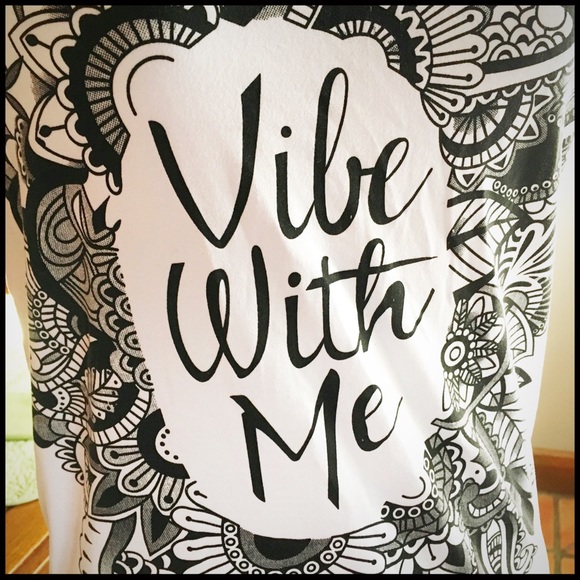 "Vibe With Me" Women's Tee - Picture 6 of 7