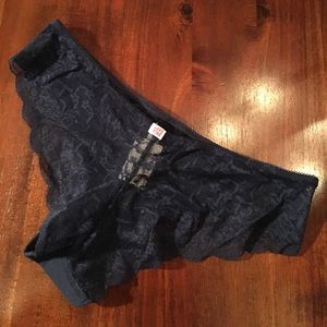 NWT ExtraLowRiseHipster PINK VICTORIA'S SECRET M