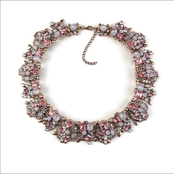 Pink Lady Fashion Bib Necklace Cute - Picture 1 of 3
