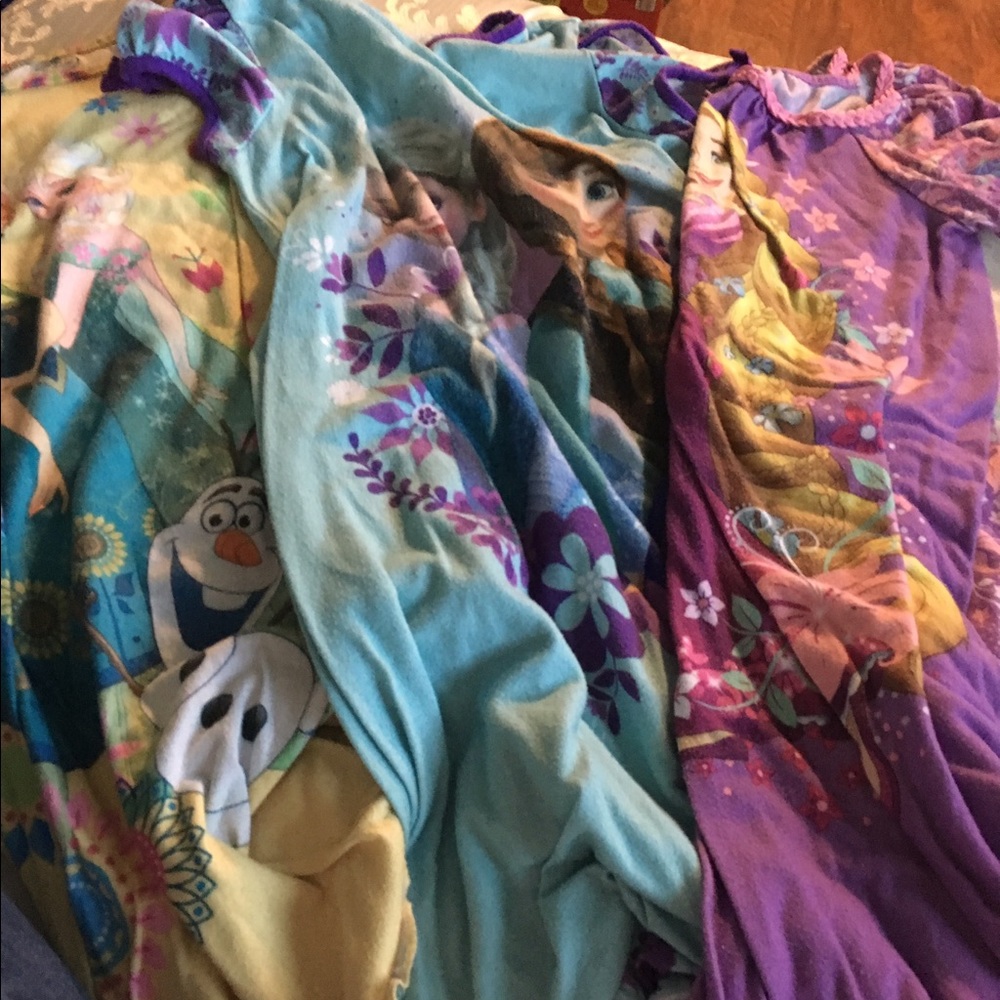 Disney Princess nightgowns Sz 9/10