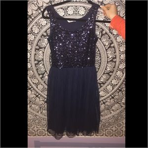 H&M DRESS RETAILS $22