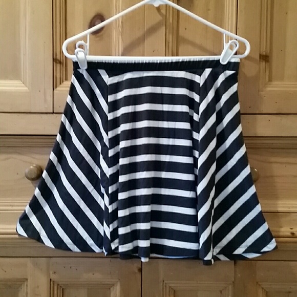 Mossimo Supply Co. Dresses & Skirts - Mossimo Blue/White Striped Flare Stretch Skirt