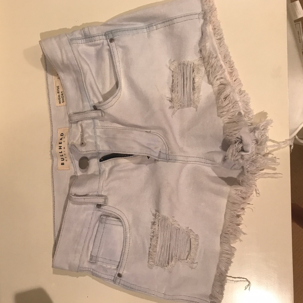 Bullhead high waisted shorts