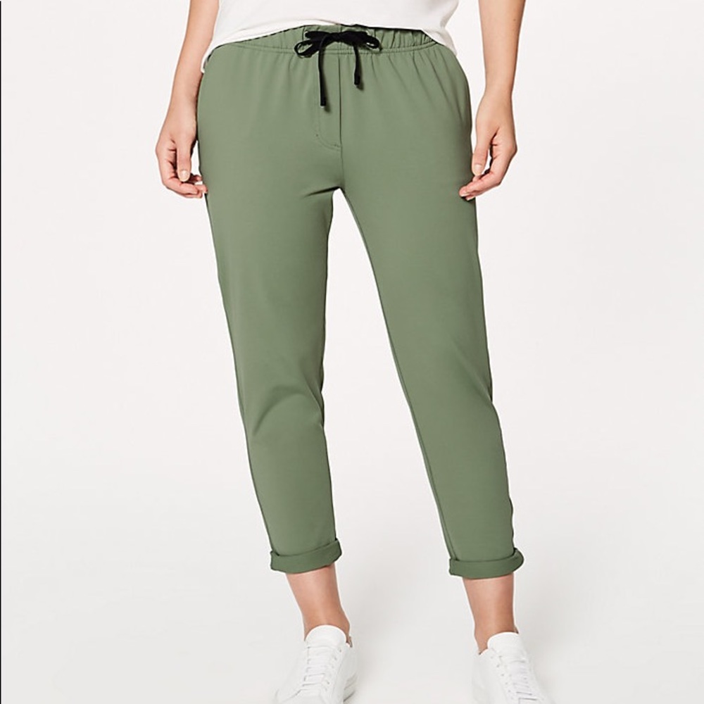 Jet slim crop fatigue green