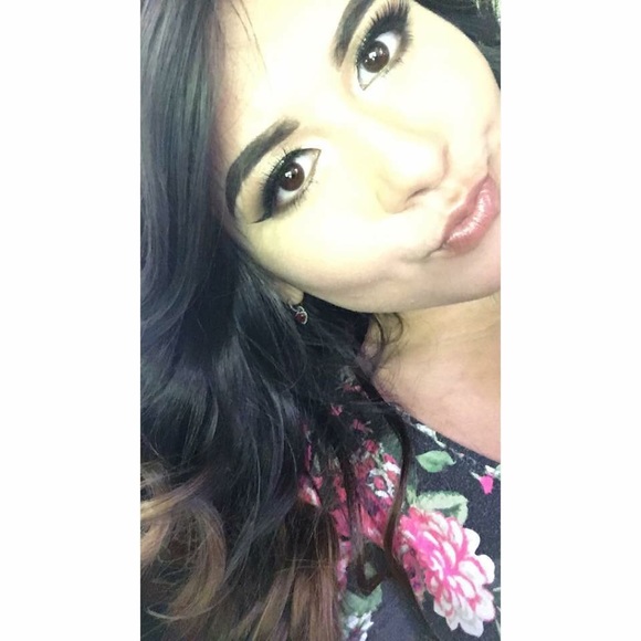 Meet your Posher, Diana - Picture 1 of 1