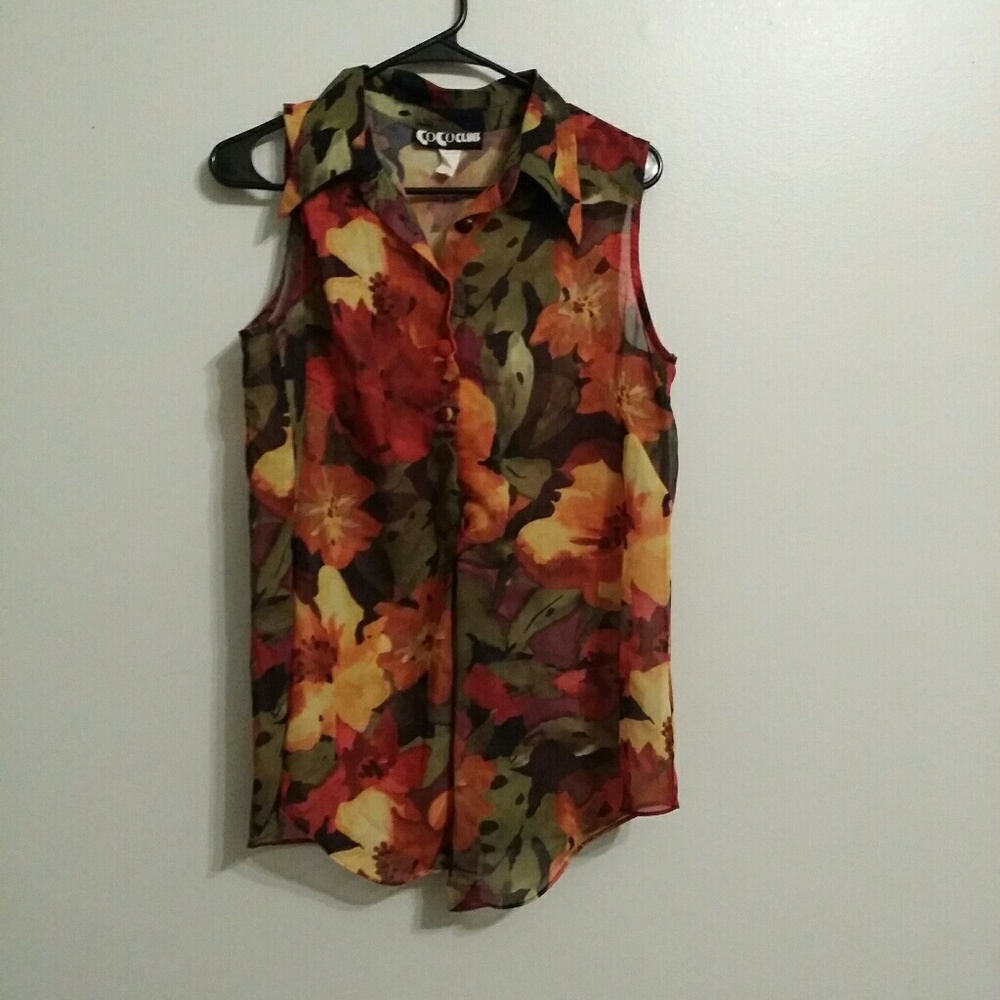 Super cute Collared Sleeveless Blouse