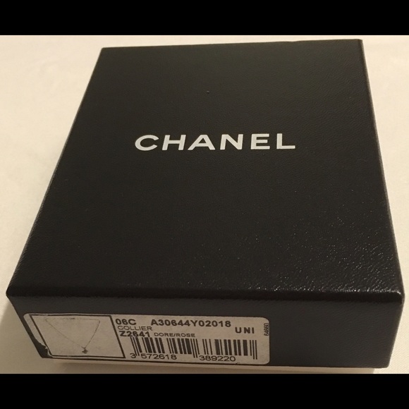 100% AUTHENTIC 2006 CHANEL CHARM NECKLACE SO RARE! - Picture 5 of 6