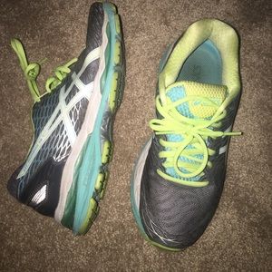 asics nimbus running shoe