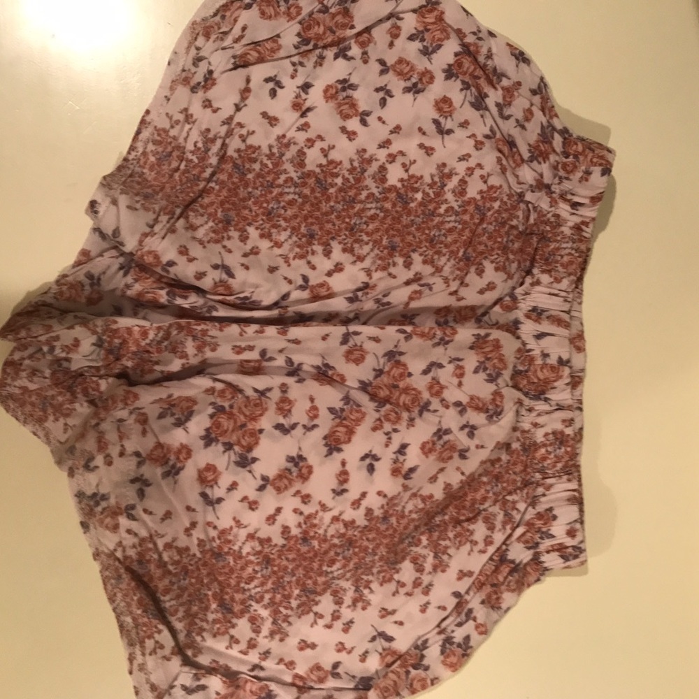 Brandy flowy shorts