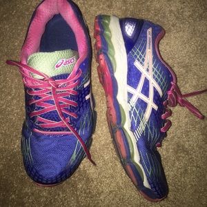 asics nimbus running shoe