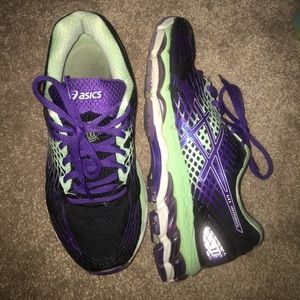 asics nimbus running shoe