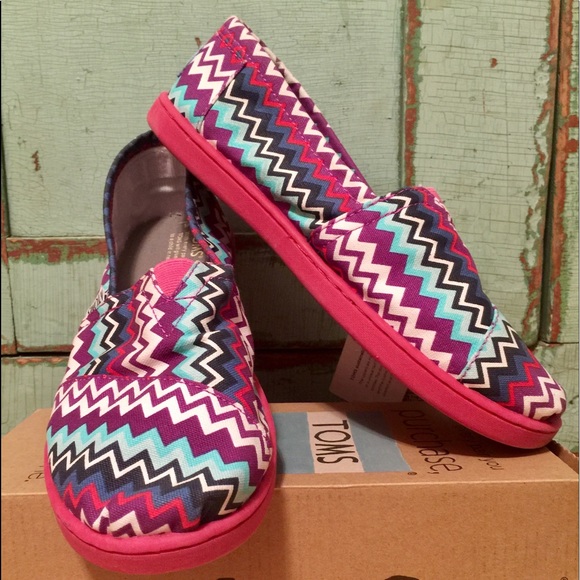 TOMS Purple ZigZag Pop Youth Classics - Picture 1 of 5