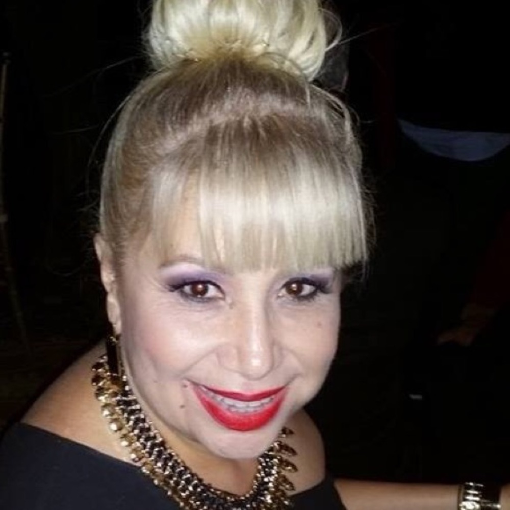 Meet your Posher, Hilna