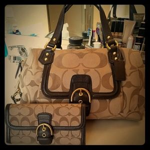 COACH LARGE HOBO AND MATCHING WALLET