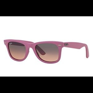 Pink Ray Ban Wayfarers