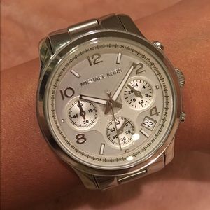 Michael Kors MK5428 Runway Silver Watch