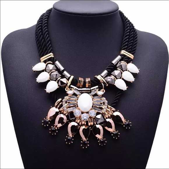 New Collared Choker Multi Color Necklace - Picture 1 of 2