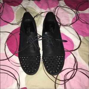 Black shoes with studs